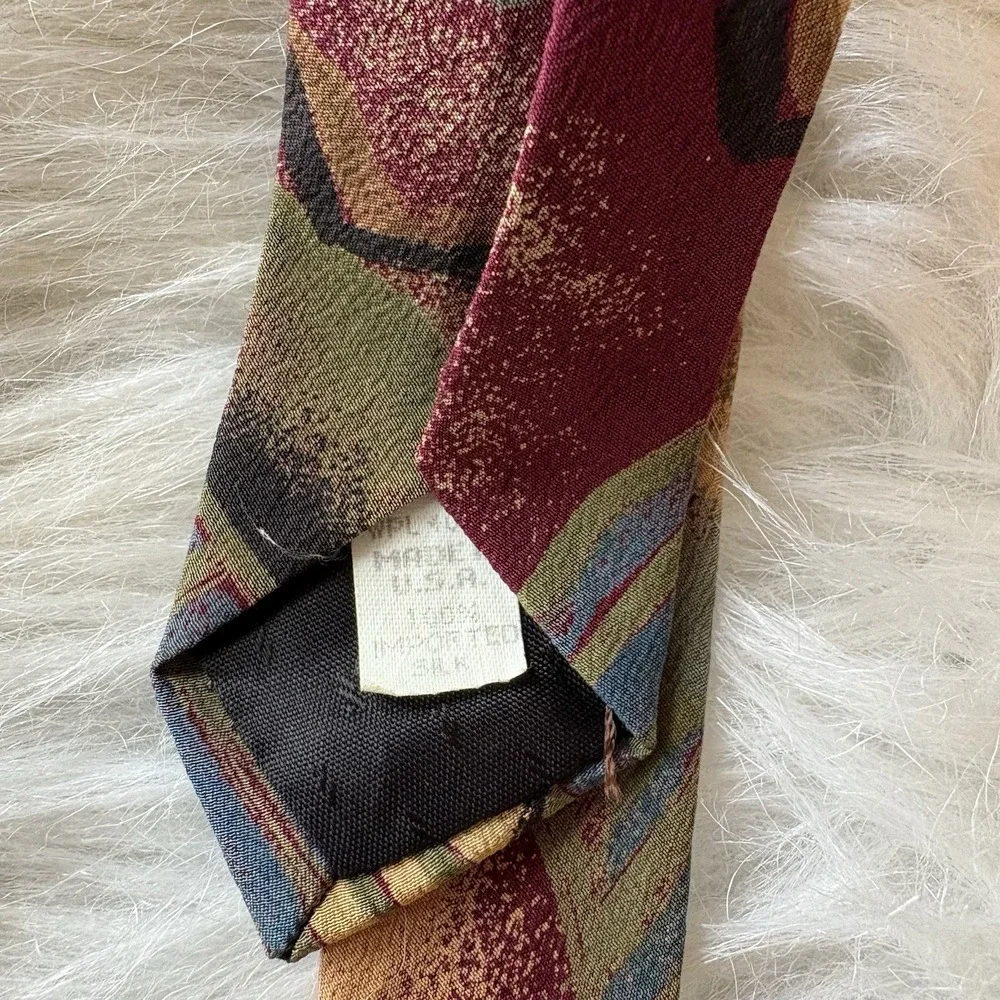 Vintage Oscar de la Renta Couture Tie Imported Silk‎ Colorful Paisley 57' USA